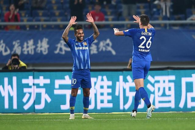 穆里尼奥希望引进埃尔莫索和博卡中场梅迪纳